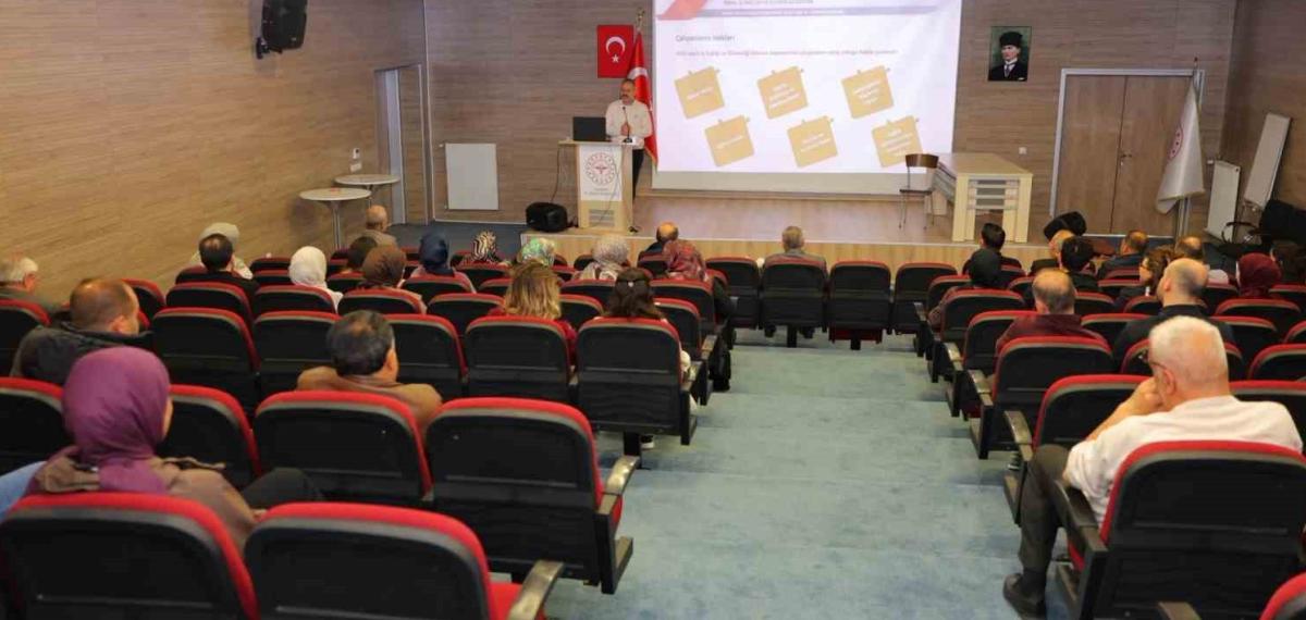 Bayburt’ta Sağlık Personeline İş Sağlığı ve Güvenliği Eğitimi Verildi
