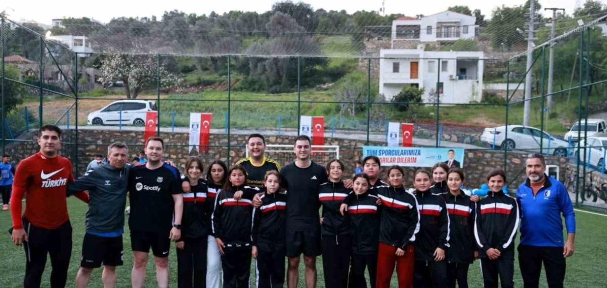Bodrum Çiftlik Halı Saha Tesisleri Vatandaşların Kullanımına Açıldı