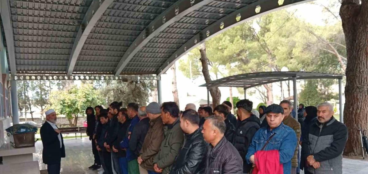 Bot Faciasında Hayatını Kaybeden Afgan Çocuk Denizli’de Toprağa Verildi