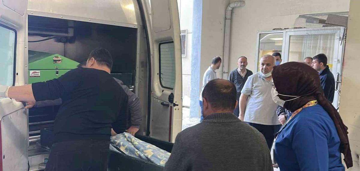 Burdur’da 7 Kişinin Hayatını Kaybettiği Kazada Aileler Cenazelerini Gözyaşlarıyla Teslim Aldı