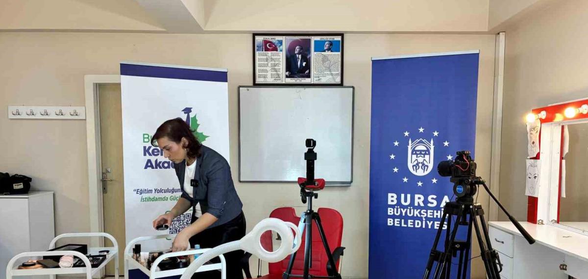Bursa Kent Akademisinde, ’Uzaktan Eğitim’ Dönemi Başlıyor