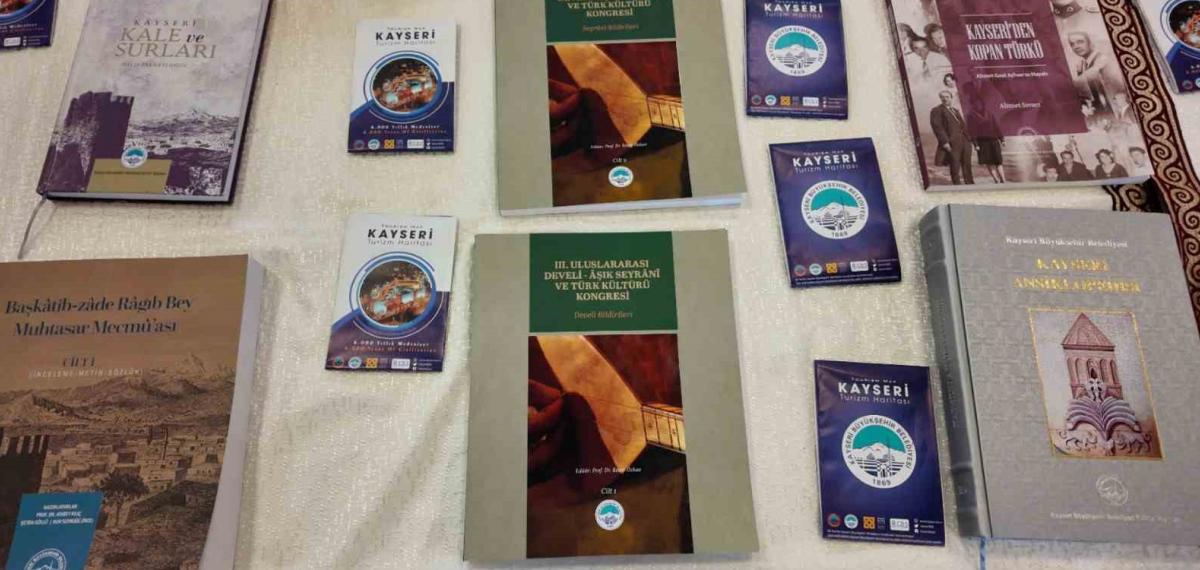 Büyükşehir’in Kültür Standı 8. Kayseri Kitap Fuarı’na Renk Katıyor