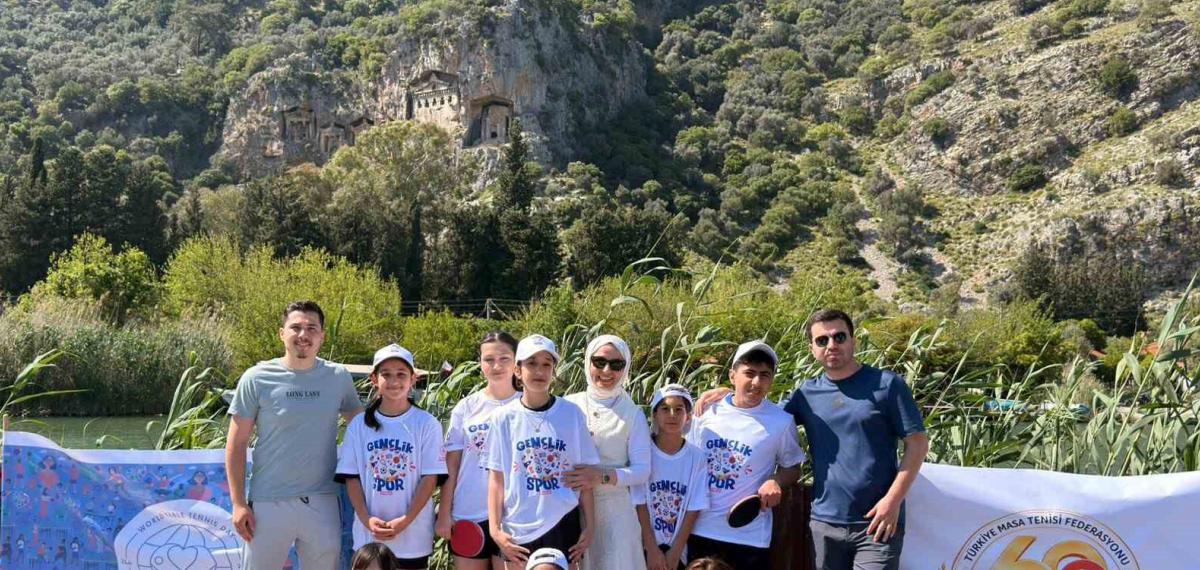Dalyan’da Masa Tenisi Doğayla Buluştu