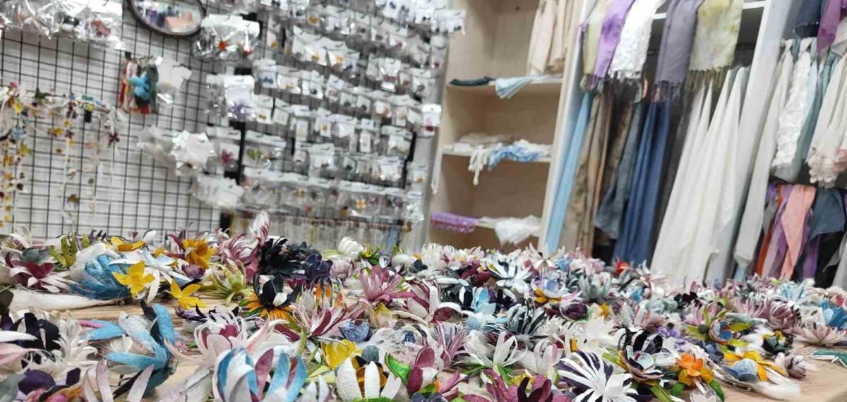 Datça’da Öğrencilere İpek Böcekçiliği Çağrısı