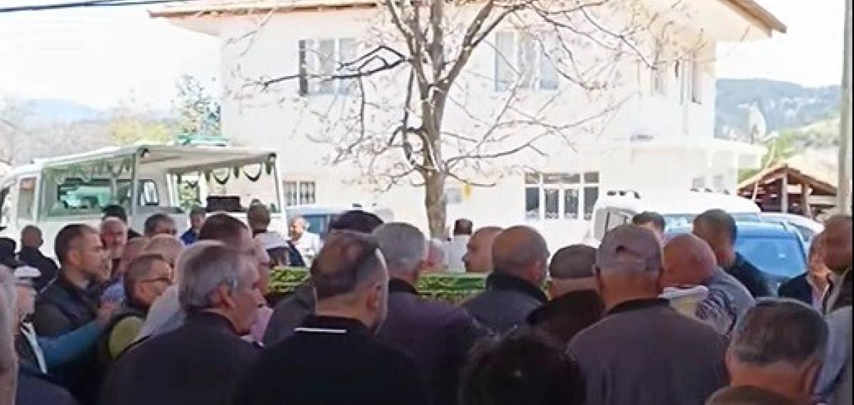 Denetimli Serbestlikteki Arkadaşı Tarafından Öldürülen Gurbetçi Son Yolculuğuna Uğurlandı
