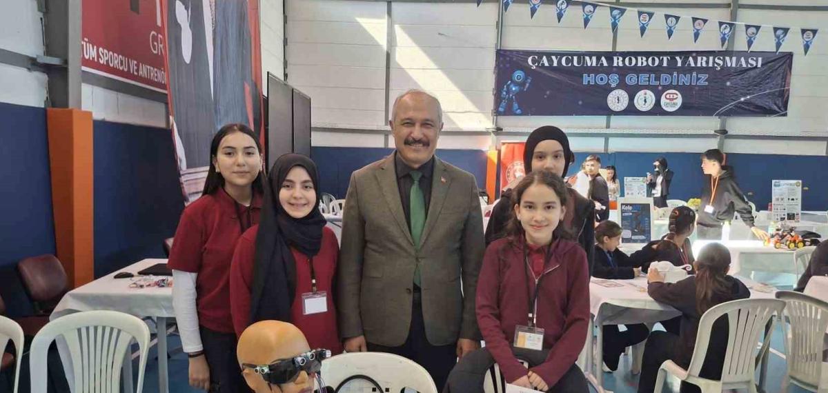 Devrekli Öğrenciler Robot Yarışmasında Birinci Oldular