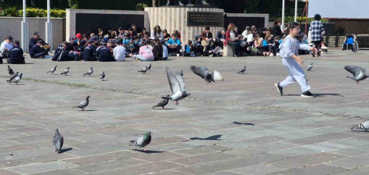 Dikkat Dağıtan Ortama Rağmen Dikkat Çekmeyi Başardılar