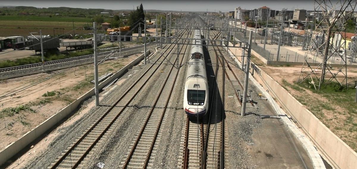 Edirne-İstanbul Arası 1,5 Saate Düşüyor, İlk Test Sürüşü Başarılı Geçti
