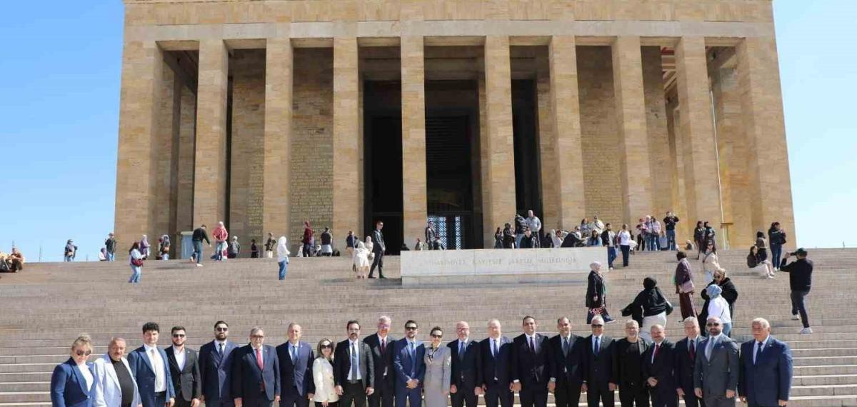 Edremit Belediyesi Ata’nın Huzuruna Çıktı