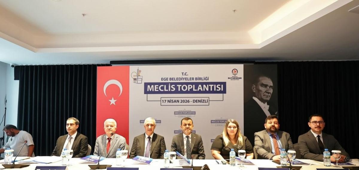 Ege Belediyeler Birliğinde Başkan Çavuşoğlu Güven Tazeledi