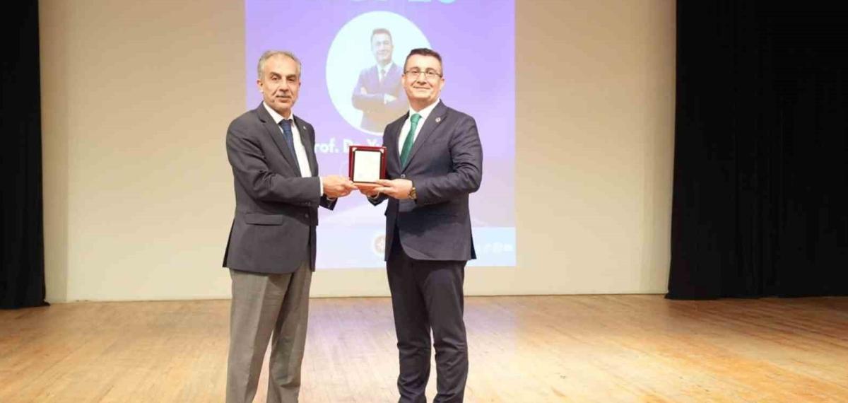 Ege Üniversitesinde Teknoloji ve Verinin Geleceği Konuşuldu
