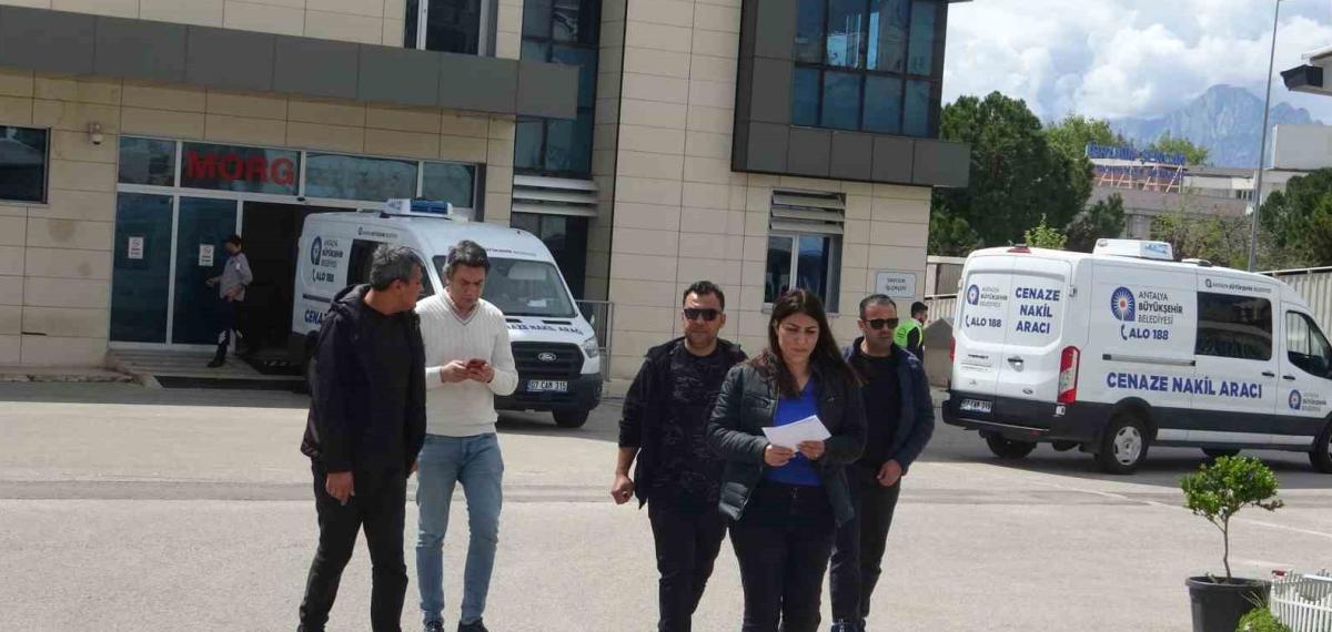 Ekmek Almak İçin Markete Giden Yaşlı Adam Çöp Kamyonunun Altında Hayatını Kaybetti