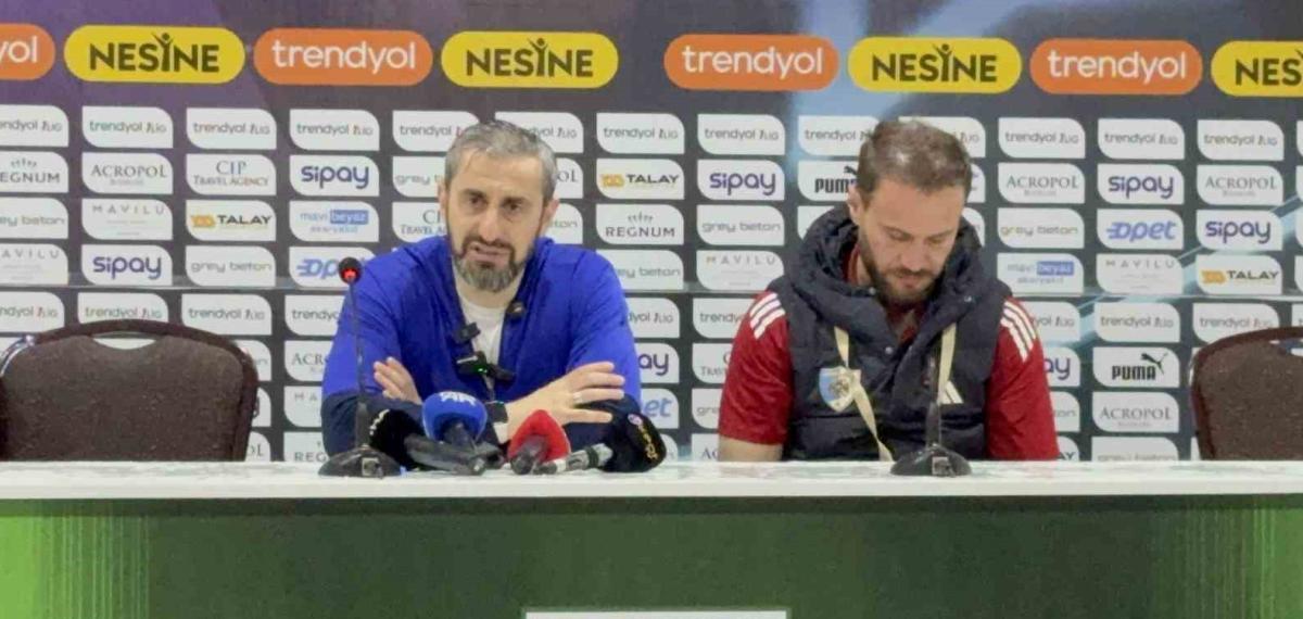 Erzurumspor Fk Oyuncuları Basın Toplantısını Basıp Kutlama Yaptı