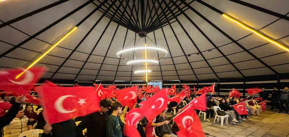Fatih’te, A Milli Takım’ın Kosova Galibiyeti Coşkuyla Kutlandı