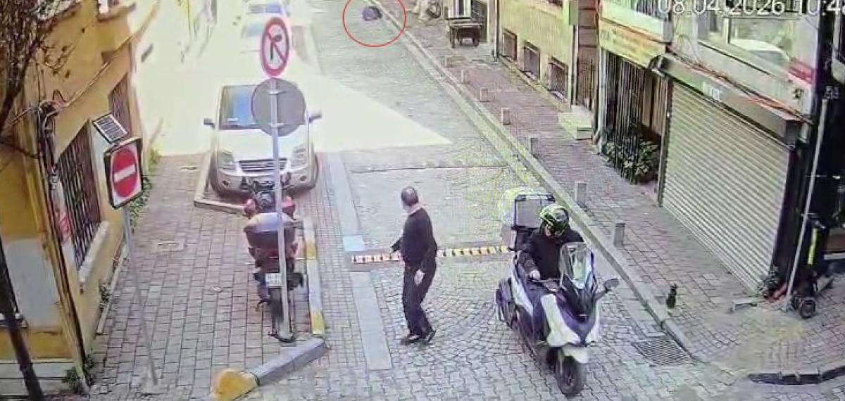 Fatih’te Cezaevinden İzinli Çıkarak Ailesinin Yanına Gelen Şahıs Kendini Ateşe Verdi