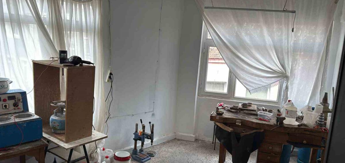 Fatih’te Sahte Altın İmalatına Operasyon: 1  Kişi Yakalandı