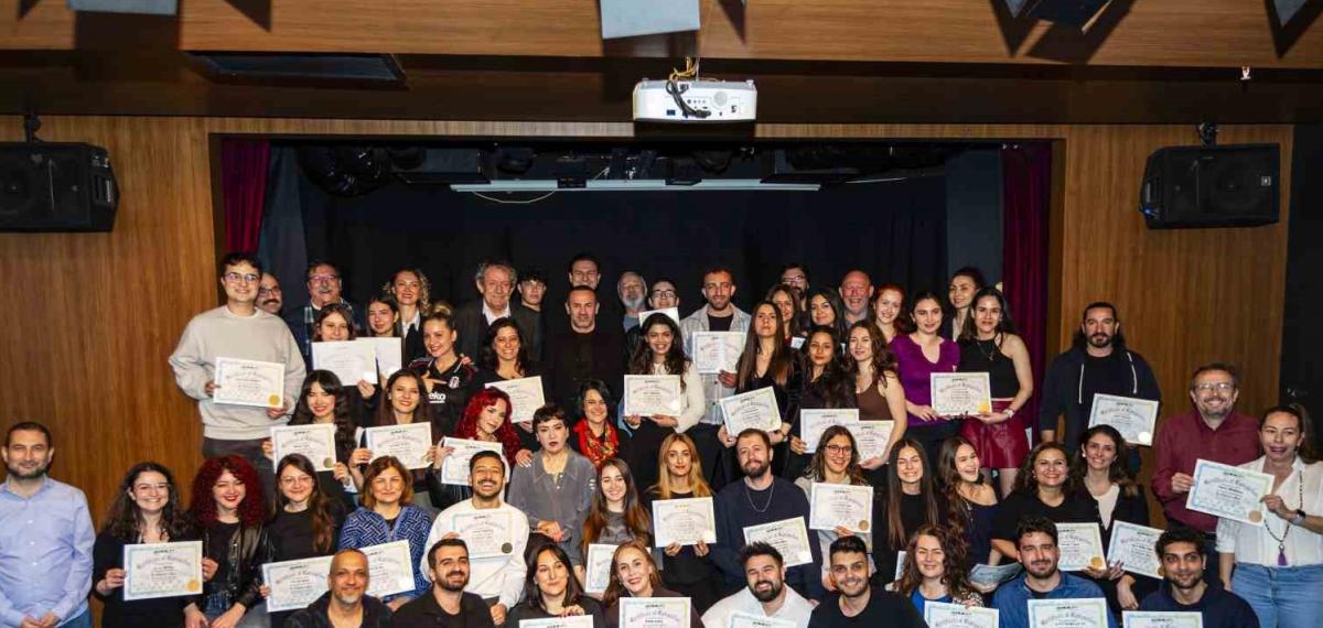 Folkart Academy, İkinci Dönem Mezunlarını Verdi
