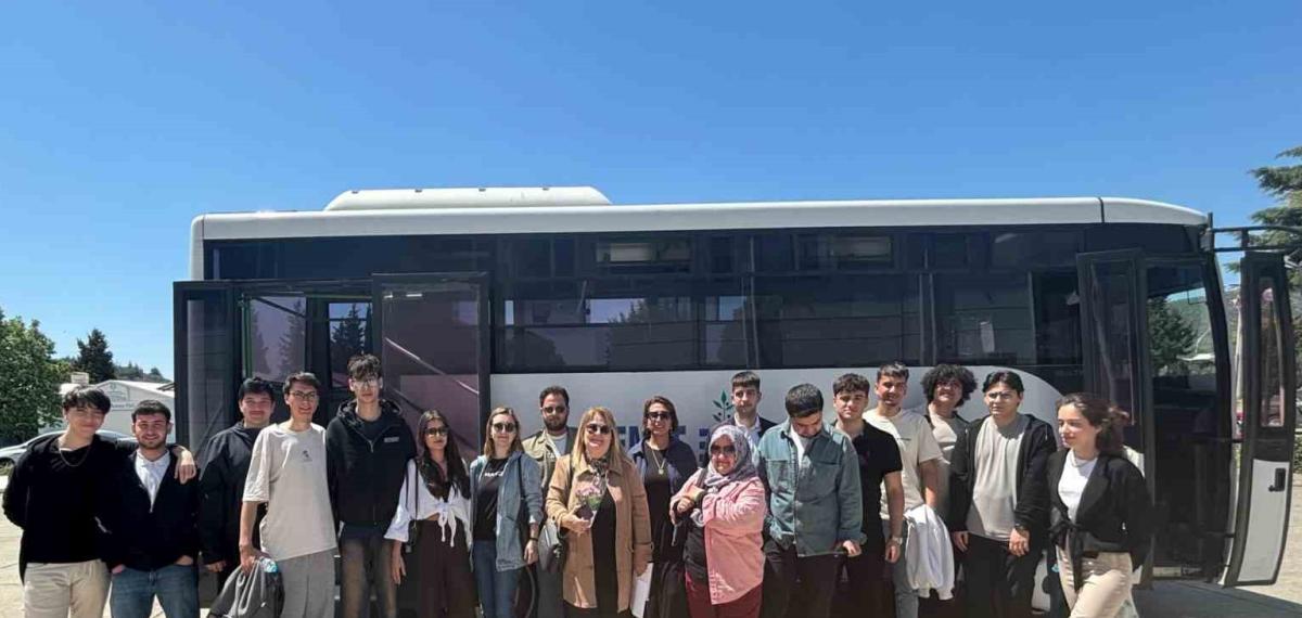 Geleceğin Yazılımcılarından Minik Kalplere Dokunuş