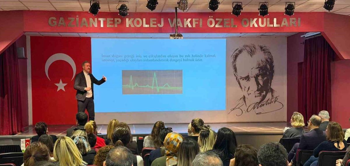 Gkv’de Ebeveyn-Çocuk İlişkisinde Denge Kurma Stratejileri Masaya Yatırıldı