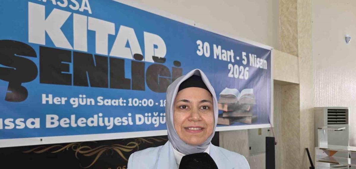 Hassalı Yazarın Söyleşisi Hemşerilerinden Yoğun İlgi Gördü