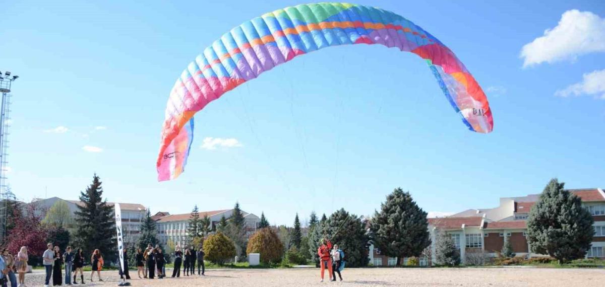 Havacılık Sektörü Uzmanları Öğrencilerle Bir Araya Geldi