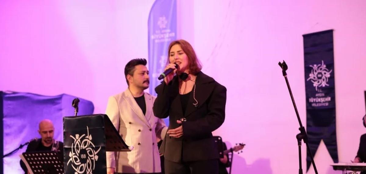 İncirliova’da “Anadolu’dan Türküler” Konseri Düzenlendi