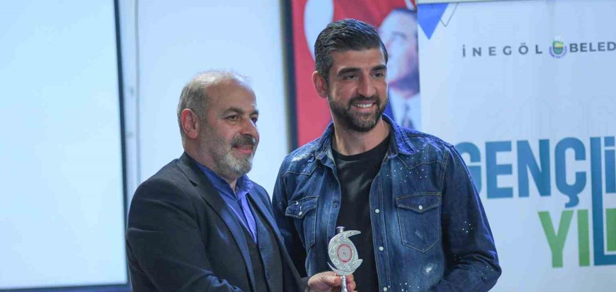 İnegölspor Kalecisi Bekir Sevgi ’Yılın En İyi Sporcusu’ Seçildi