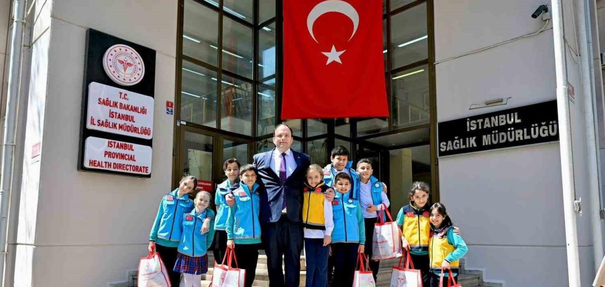 İstanbul İl Sağlık Müdürü Doç. Dr. Abdullah Emre Güner Çocukları Makamında Ağırladı