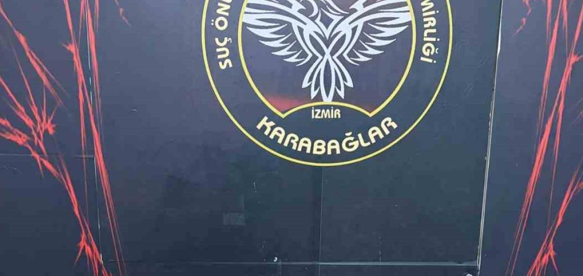 İzmir’de Suç Delillerini Gizlemek İçin Evi Yakan 10 Şüpheli Yakalandı