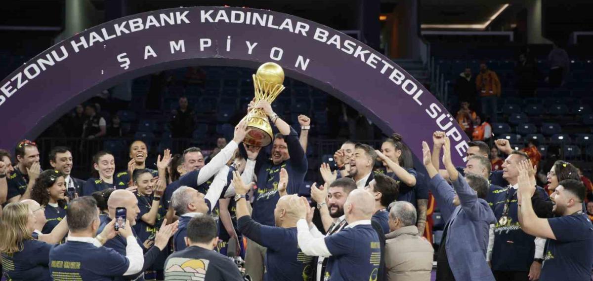 Kadınlar Basketbolda Şampiyon Fenerbahçe