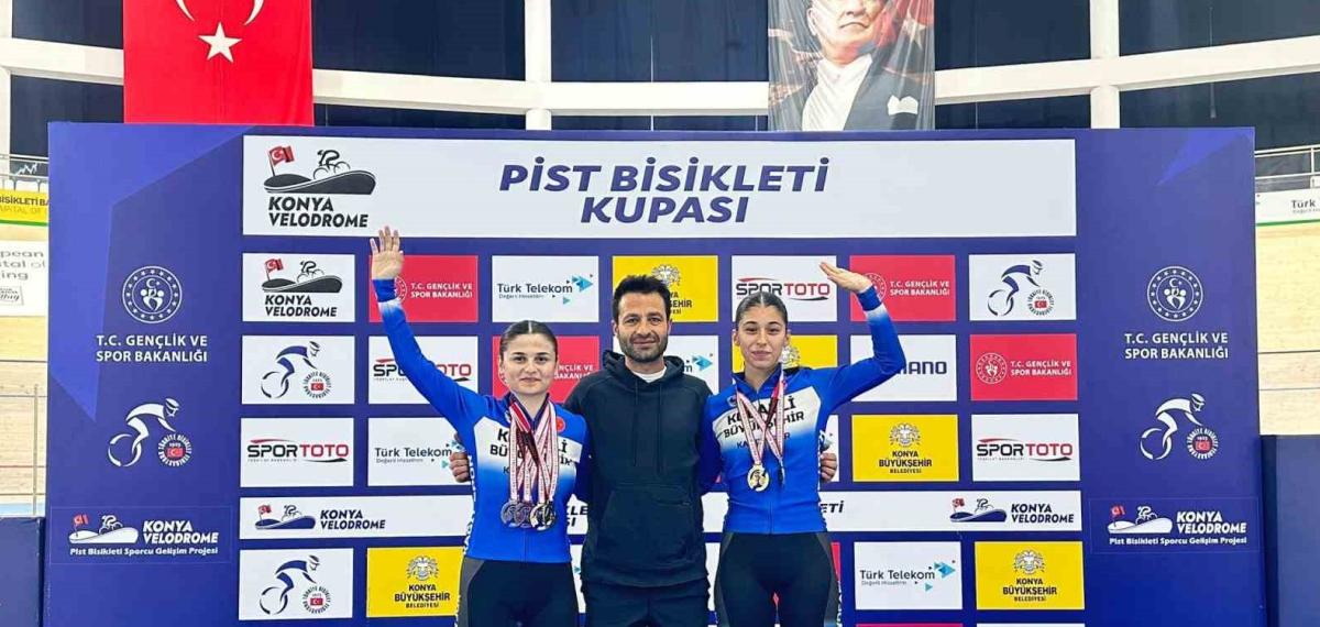 Kağıtspor’dan 471 Madalyalık Başarı