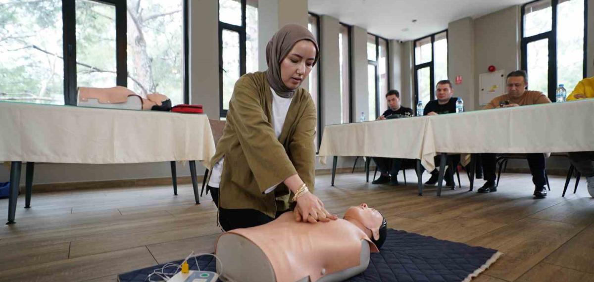 Kahramanmaraş’ta Belediye Personellerine İlk Yardım Eğitimi