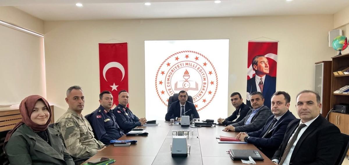 Kavak’ta Güvenlik ve Asayiş Toplantısı