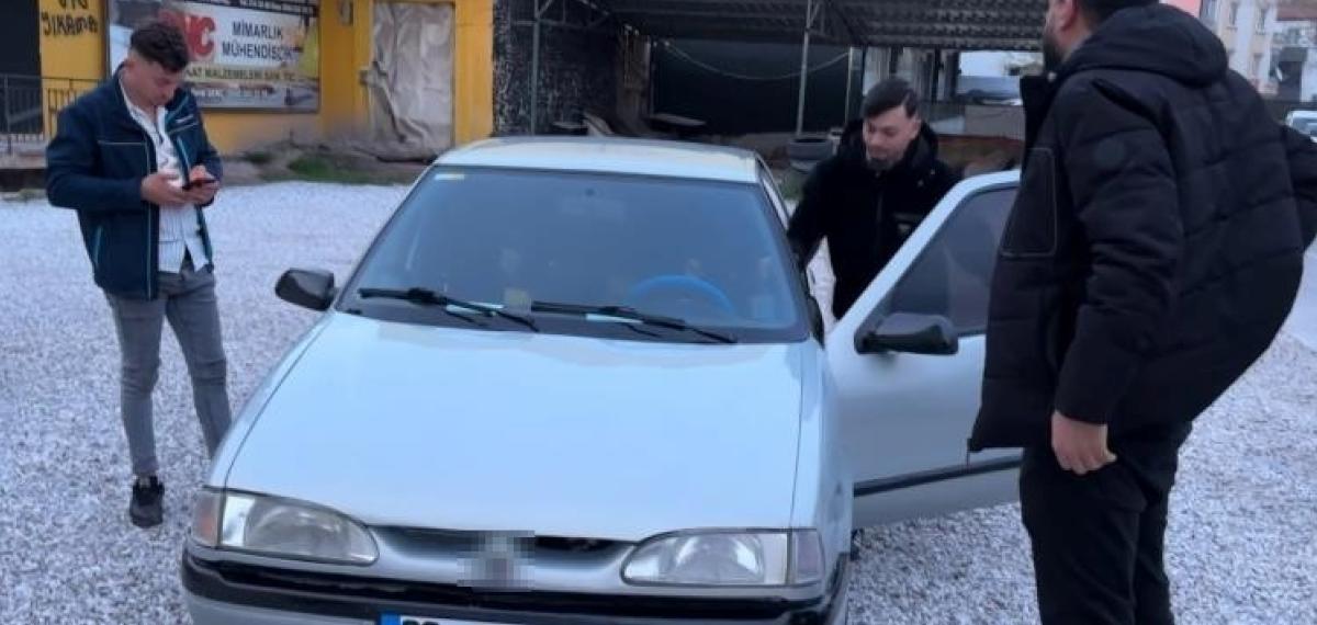 Kazaya Yapınca Plakaları Söküp Kaçtı Ama Polisten Kaçamadı