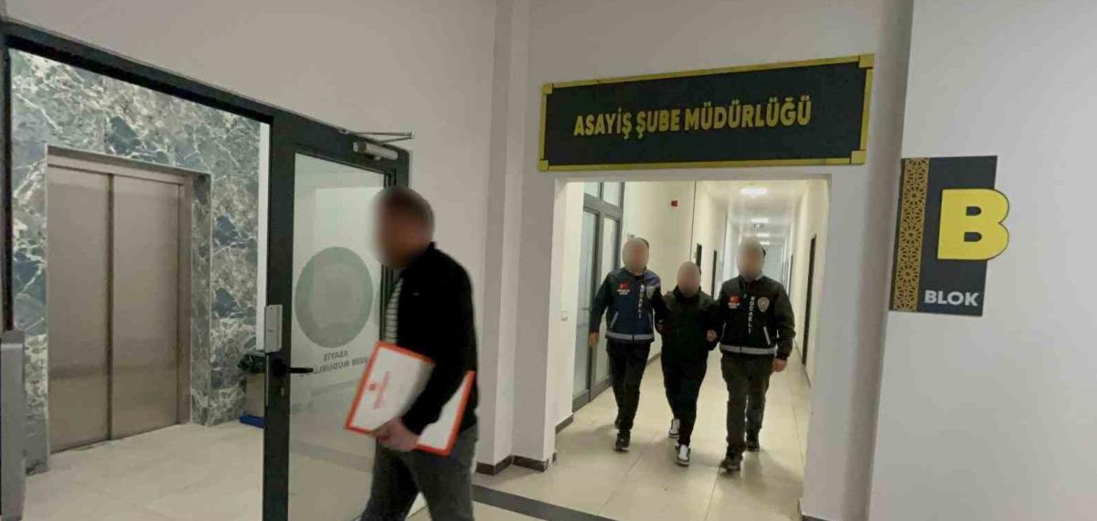Kocaeli’de Çaldığı Araçla Manisa’ya Kaçıp Sahte Kimlikle Otelde Konakladı