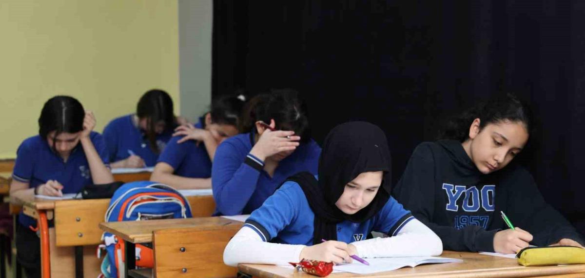 Körfez’de 4 Bin 777 Öğrenciye Ücretsiz Deneme Sınavı Desteği