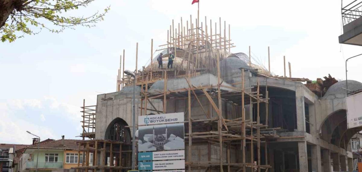Kuruçeşme Merkez Cami Şekilleniyor