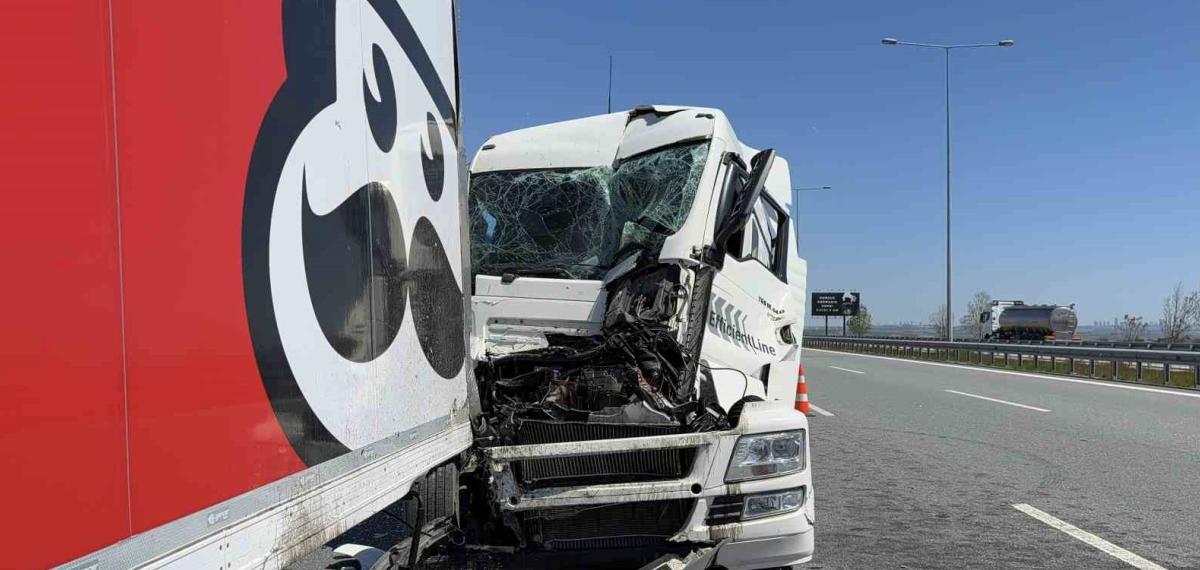 Kuzey Marmara Otoyolu’nda Zincirleme Kaza: 1 Yaralı