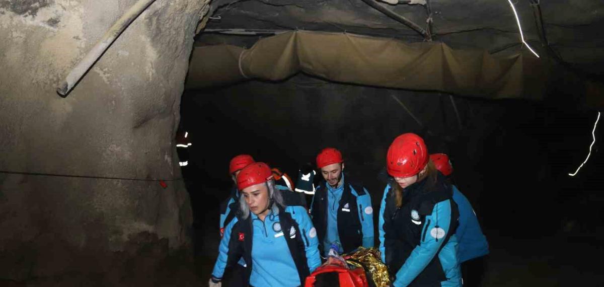 Maden Ocağındaki Göçük Tatbikatı Gerçeği Aratmadı
