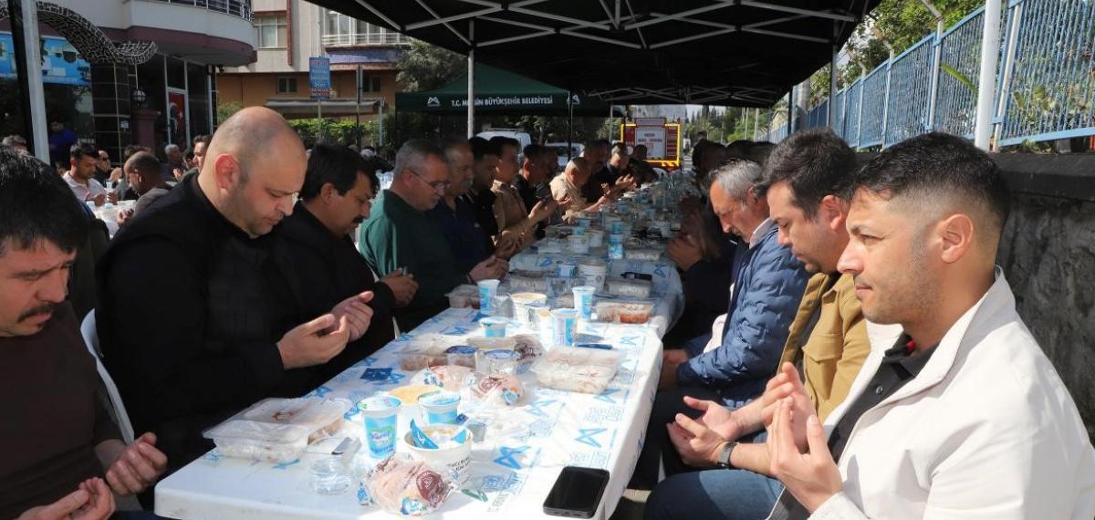 Mersin’de Hayatını Kaybeden İtfaiyeci Çelikkaya Yıl Dönümünde Anıldı