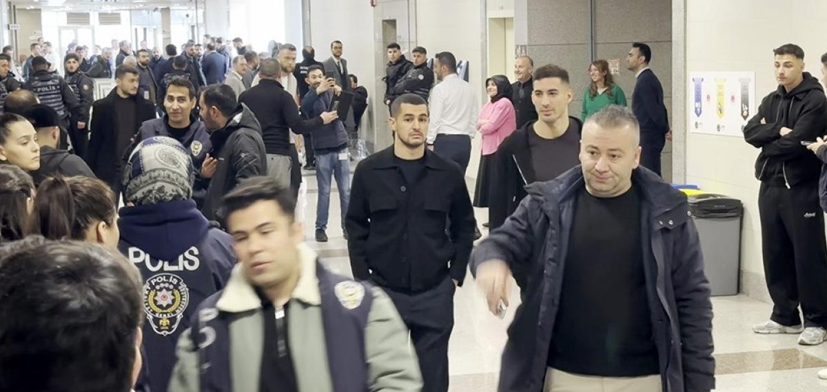 Mert Hakan Yandaş’ın Davası Başlıyor: Çok Sayıda İsim Destek İçin Adliyede