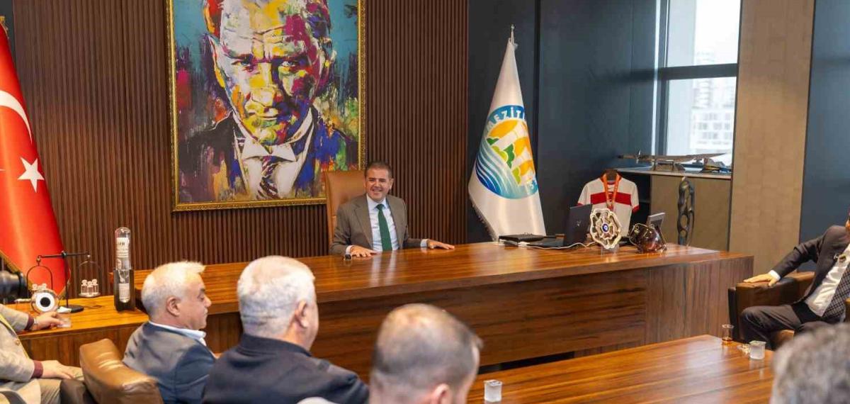 Mezitli’de Esnafla Belediye El Ele Ekonomi İçin Buluştu