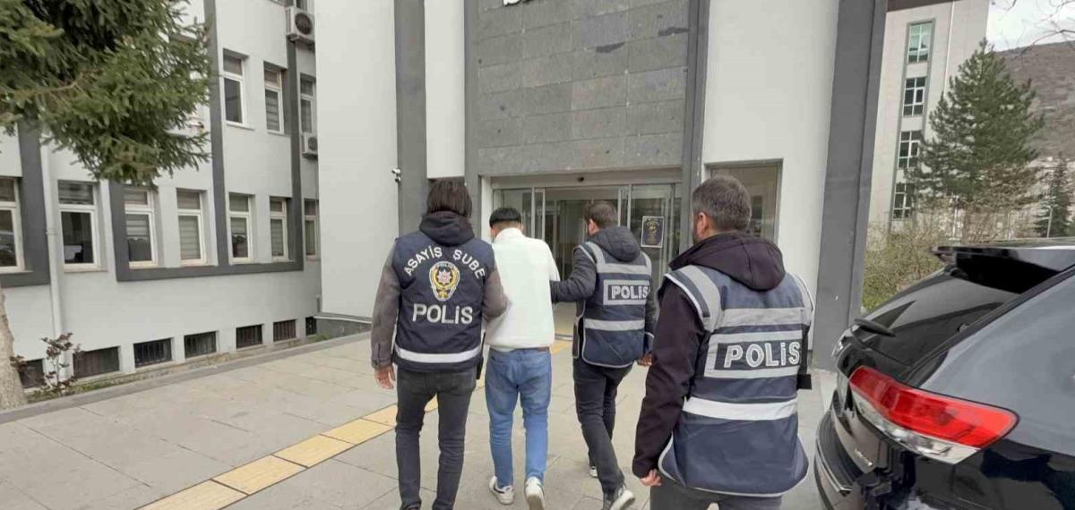 Milyonluk Vurgun Yaptı, Şehir Şehir Kaçarken Yakayı Ankara’da Ele Verdi