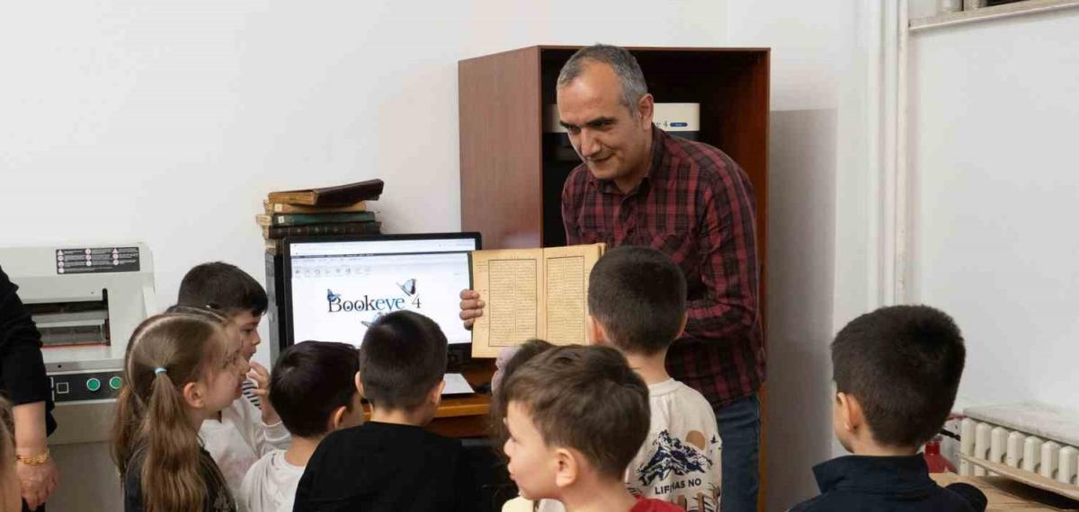 Minik Öğrenciler Kütüphane Haftası’nda Kitaplarla Buluştu