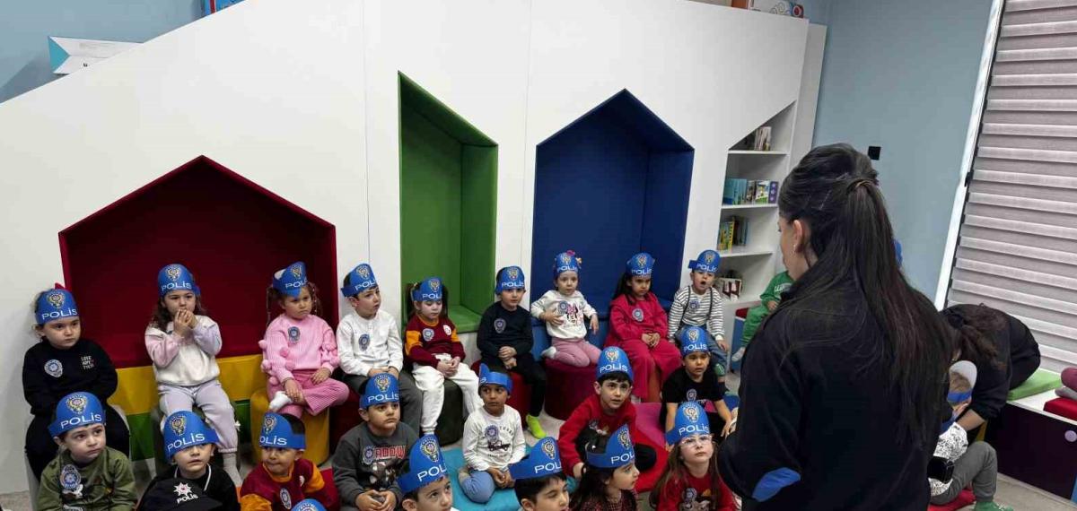 Miniklere Polislik Mesleği Tanıtıldı