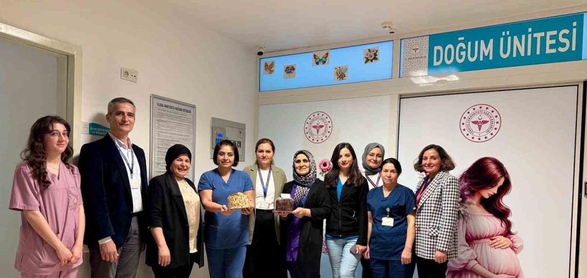 Muğla Eğitim ve Araştırma Hastanesi’nde Ebeler Unutulmadı