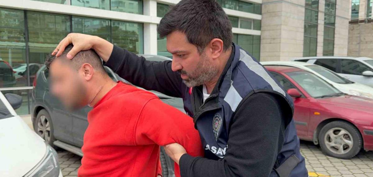 Okul Önünde 2 Kişiyi Yaralayan Şahıs Tutuklandı