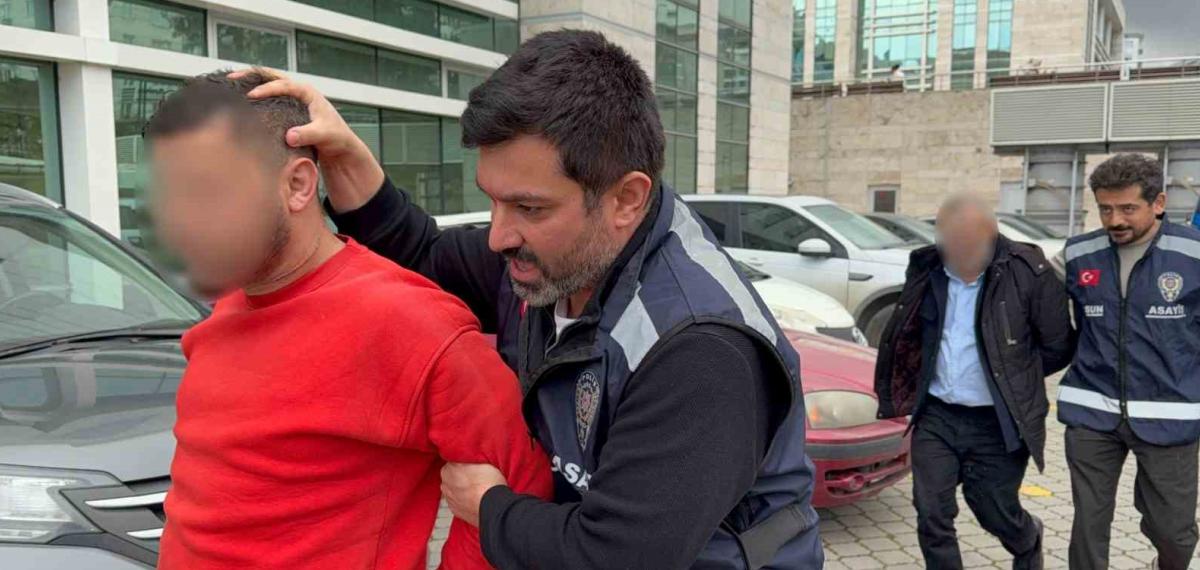 Okul Önündeki 2 Kişinin Yaralandığı Silahlı Saldırıyla İlgili 2 Kişi Adliyeye Sevk Edildi