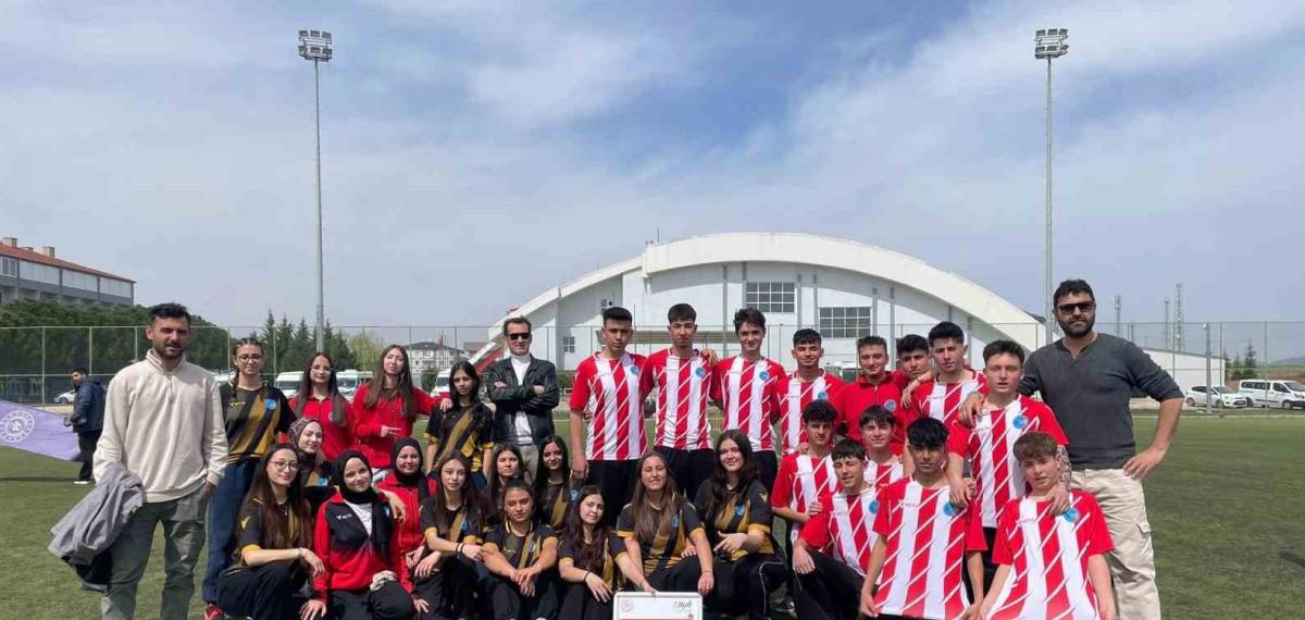 Pazarlar Spor Lisesi Krikette Türkiye Finallerinde