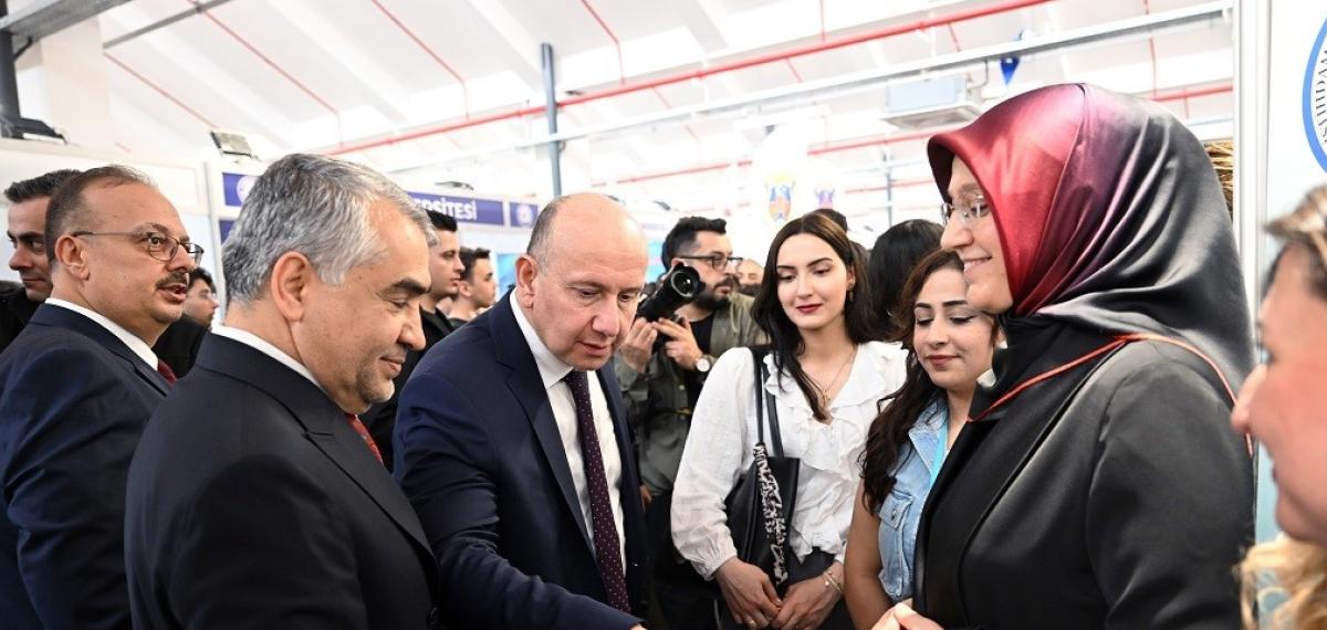 Rektör Kibar’dan Gençlere Kariyer Vurgusu